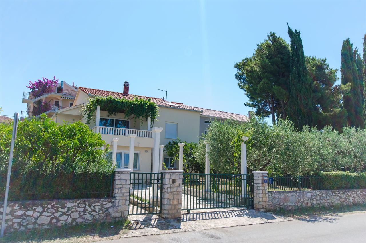 Apartments Maja Trogir Exterior foto