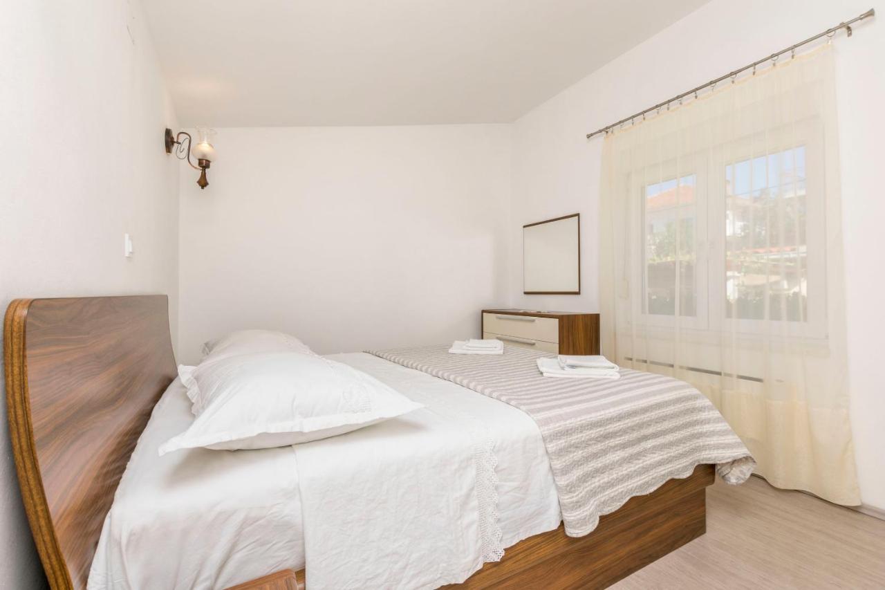 Apartments Maja Trogir Exterior foto